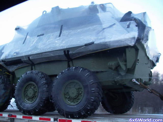 Military amphibious vehicle BIG ARGO !